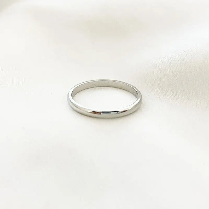Minimalist 2mm Titanium Steel Ring – Simple & Elegant Women’s Jewelry Velora Diamond