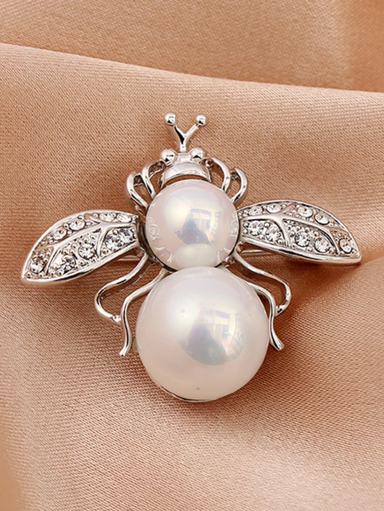 1PC Women's Fashion Trend Personalized Imitation Pearl Bee Brooch Pin Jewelry Suitable for Outdoor Dating, Party, Festival Gifts {{Product vendor}}
