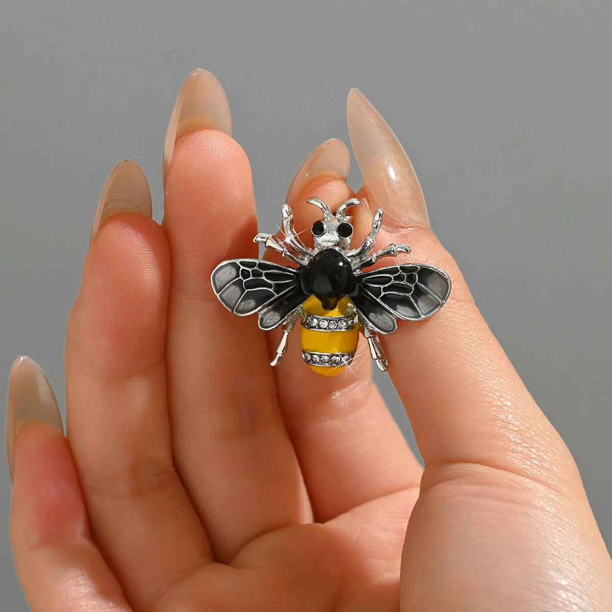 1PC Women's Fashion Trend Personalized Imitation Pearl Bee Brooch Pin Jewelry Suitable for Outdoor Dating, Party, Festival Gifts {{Product vendor}}